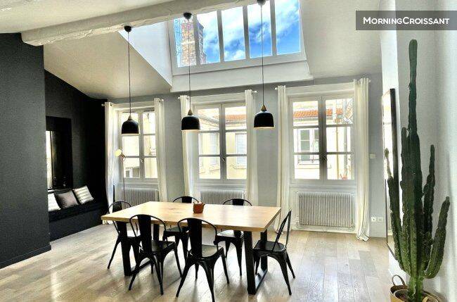Appartement 3 pièces 100 m² · à Lyon 1er Arrondissement · 100 m² · 2 100 €/mois