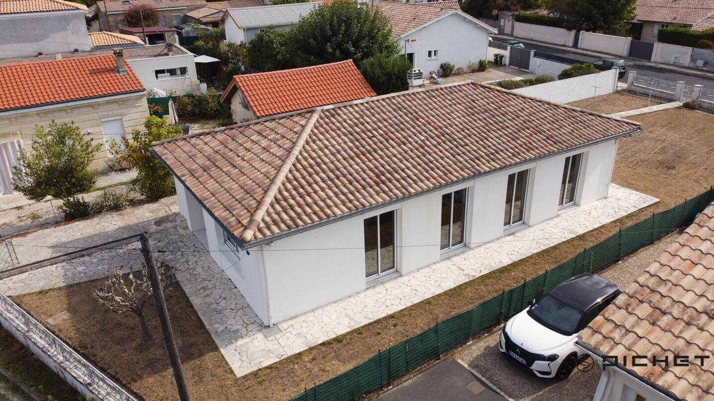 Maison 4 pièces 104 m² · à Saint-Médard-en-Jalles · 104 m² · 397 500 €