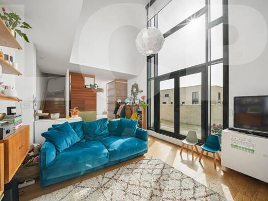 Duplex à vendre 799 000 € 4 pièces 2 chambres 95 m² Étage 9/9 Saint-Ouen 93400