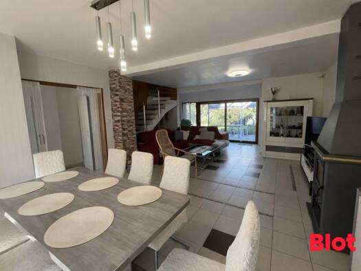 Villa à vendre 374 400 € 7 pièces 5 chambres 140,3 m² 336 m² de terrain Noyal-Châtillon-sur-Seiche 35230