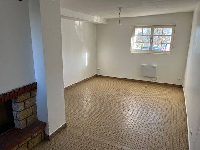 Maison 4 pièces 95 m² · à Montroty · 95 m² · 670 €
