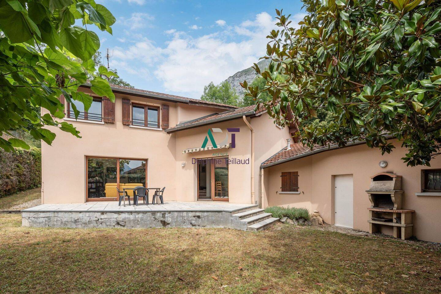 Maison 6 pièces 152 m² · à Saint-Égrève · 152 m² · 549 000 €