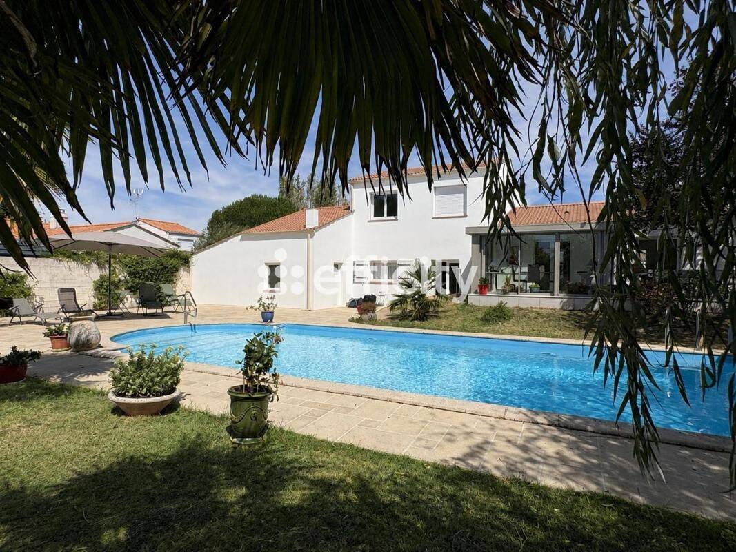 Maison 6 pièces 145 m² · à L'Île-d'Olonne · 145 m² · 523 000 €