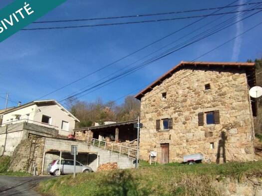 Maison à vendre 240 000 € 8 pièces 3 chambres 152 m² 1 702 m² de terrain Saint-Martin-de-Valamas 07310