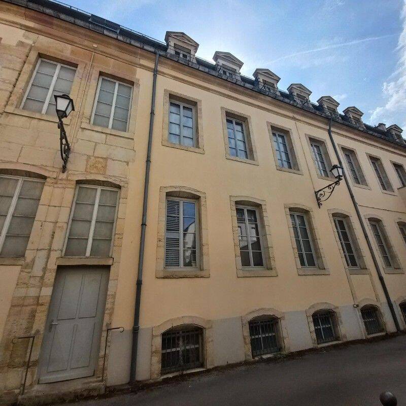 Appartement 3 pièces 57 m² · à Dijon · 57 m² · 868 €/mois