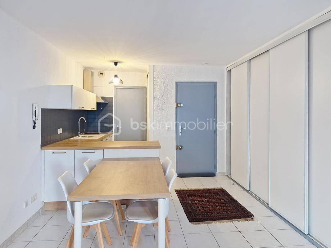 Appartement 1 pièce 35 m² · à Salon-de-Provence · 35,1 m² · 665 €