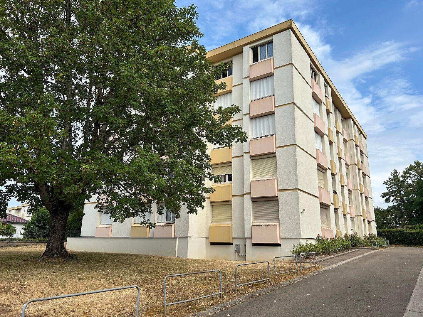 Appartement 3 pièces 60 m² · à Auxerre · 60,2 m² · 85 000 €