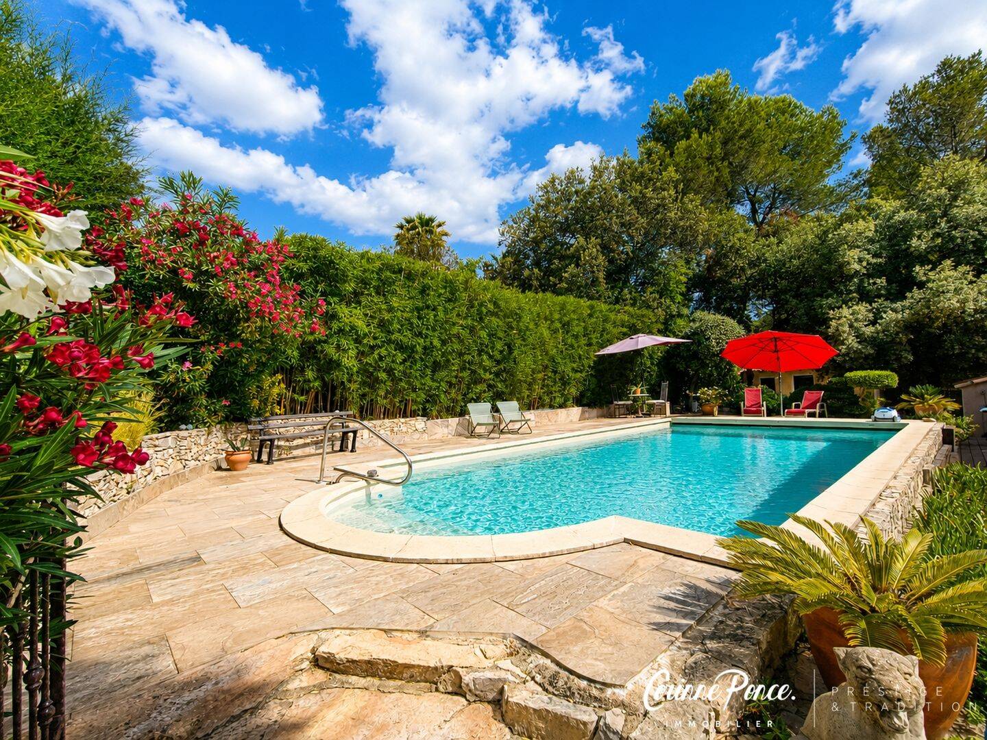 Maison 6 pièces 206 m² · à Langlade · 206 m² · 649 000 €
