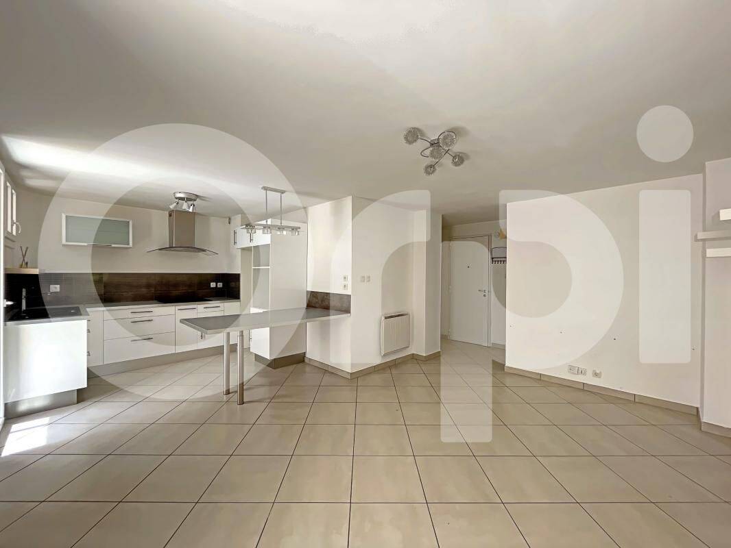 Appartement 3 pièces 59 m² · à Marseille 8ème Arrondissement · 59,3 m² · 965 €/mois