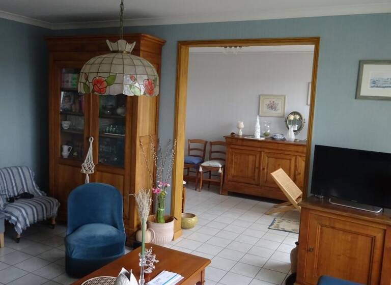 Appartement à vendre 139 500 € 3 pièces 2<br/>chambres 75 m²<br/>superficie 1/11<br/>étage Laval 53000