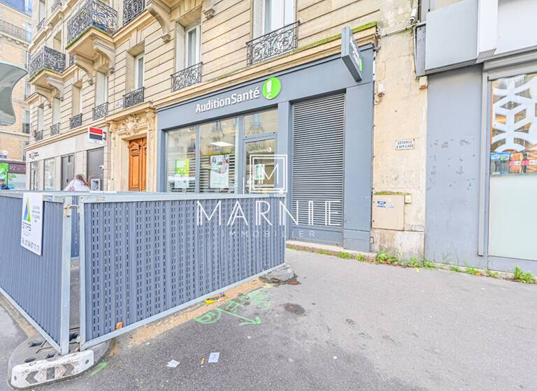 Local commercial à louer 8 707 € 110 m²<br/>Surface de vente Paris 15ème 75015