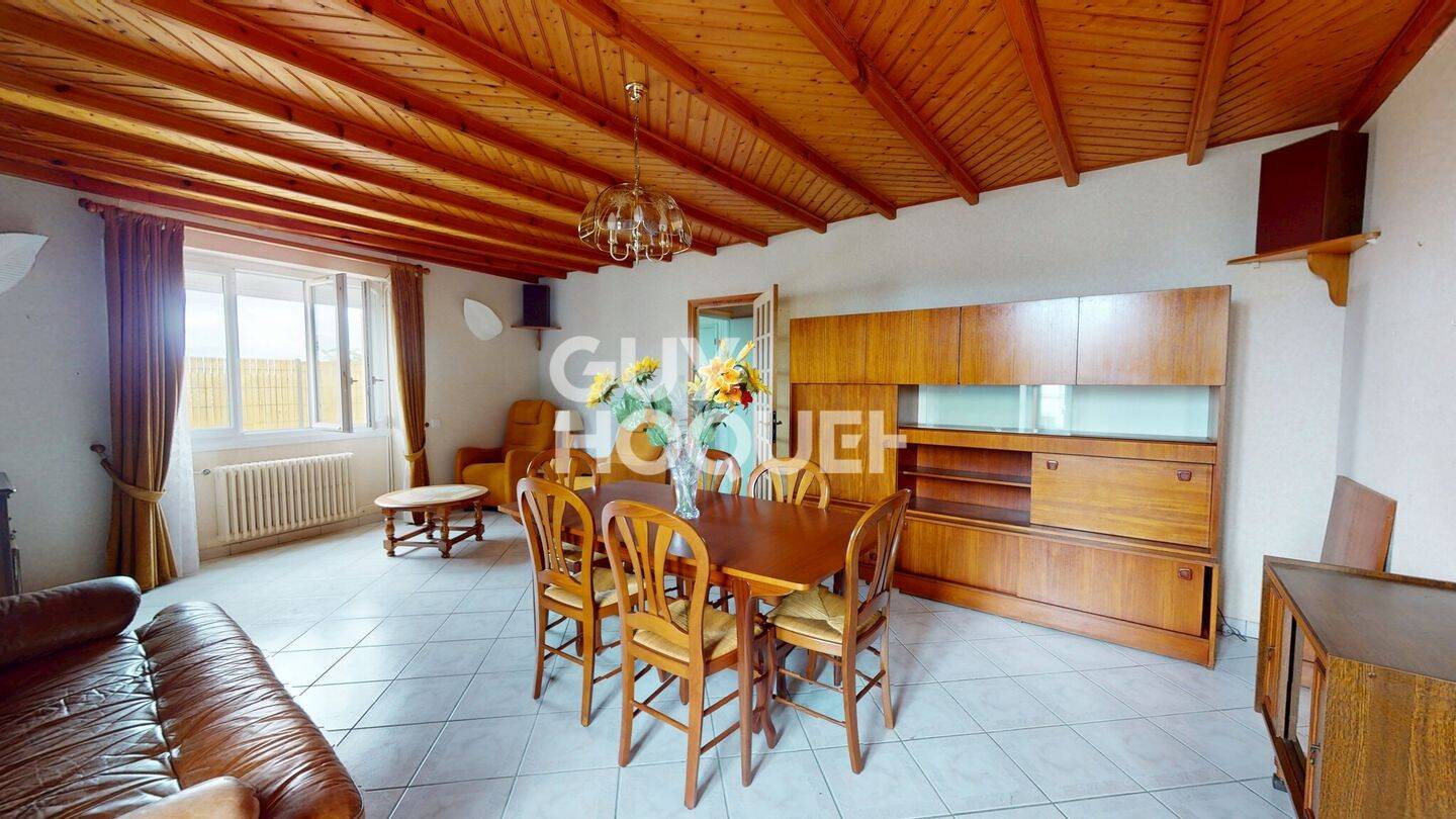 Maison 6 pièces 130 m² · à Orée d'Anjou · 130 m² · 263 000 €