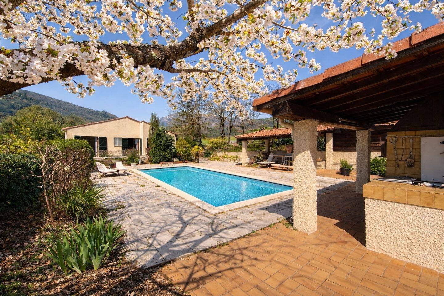 Maison 5 pièces 145 m² · à Corsavy · 145,3 m² · 290 000 €