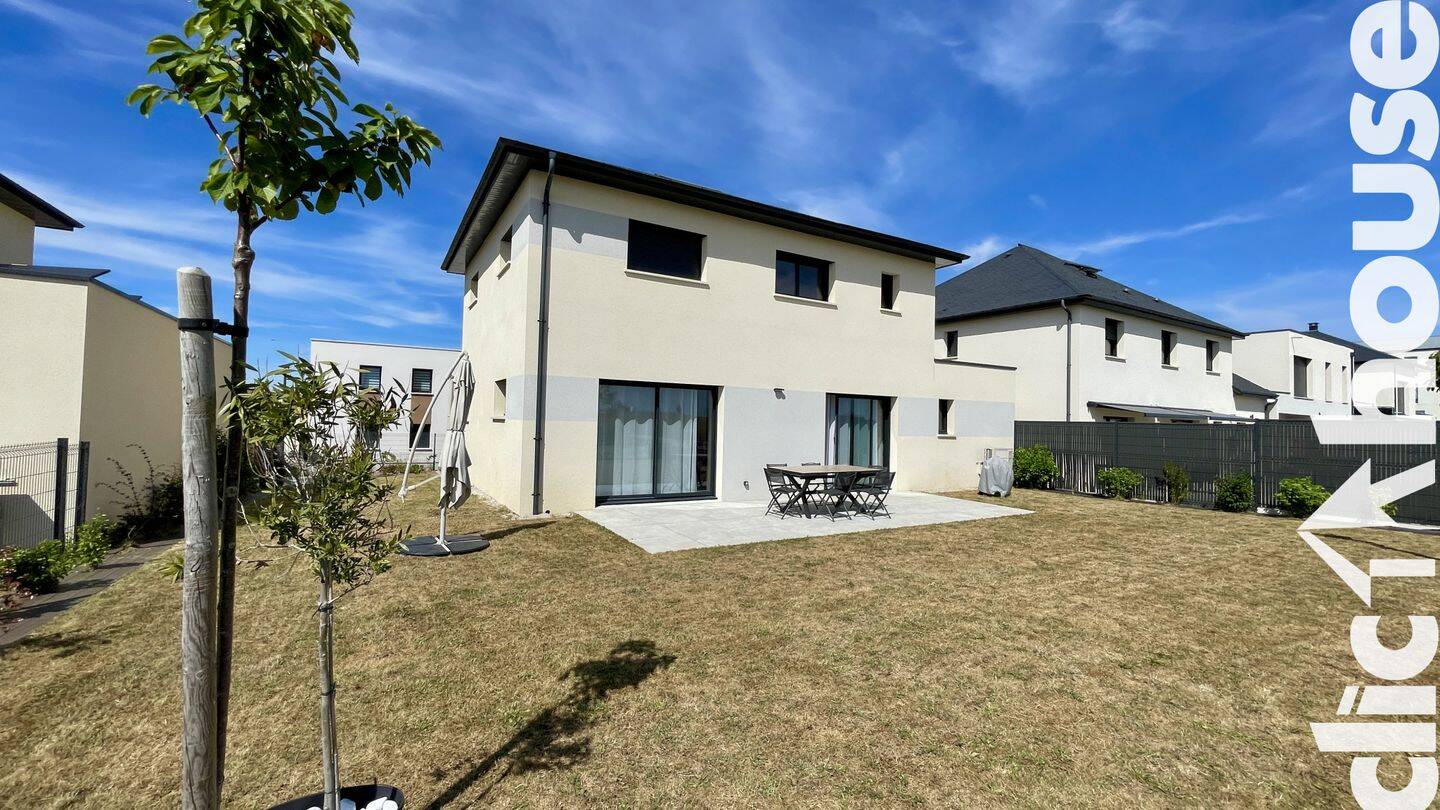 Maison 6 pièces 128 m² · à Ifs · 127,8 m² · 1 412 €