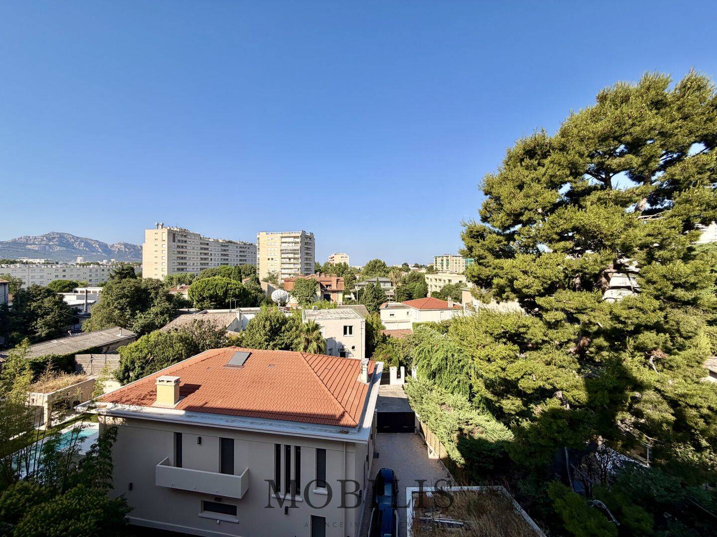 Appartement 4 pièces 106 m² · à Marseille 8ème Arrondissement · 106 m² · 535 000 €
