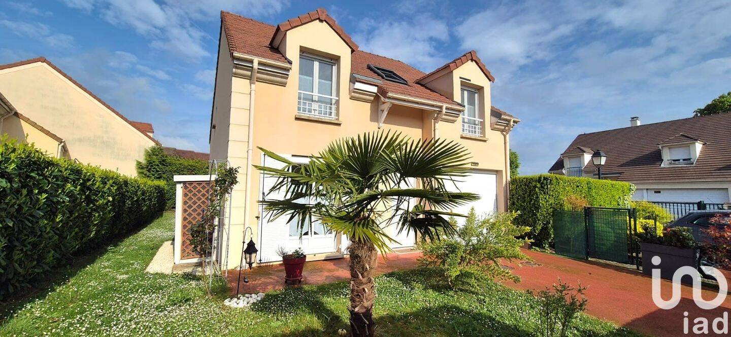 Maison 6 pièces 130 m² · à Le Coudray-Montceaux · 130 m² · 372 000 €