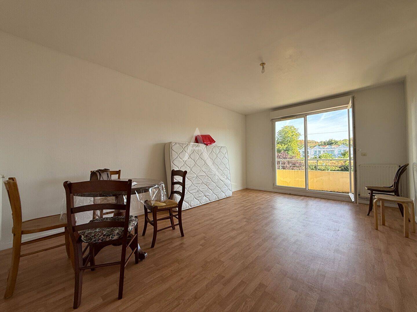 Appartement 3 pièces 58 m² · à Dourdan · 58,5 m² · 850 €/mois