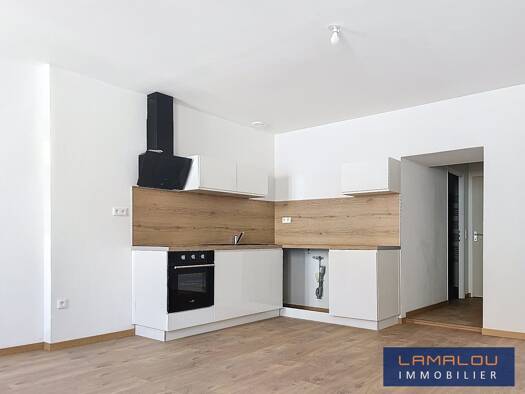 Appartement à louer 450 € 2 pièces 1 chambre 47 m² 2ème étage Zone d'Activité Bédarieux 34600