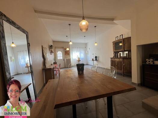 Maison de ville à vendre 178 000 € 4 pièces 3 chambres 122 m² 150 m² de terrain Condé-en-Brie 02330
