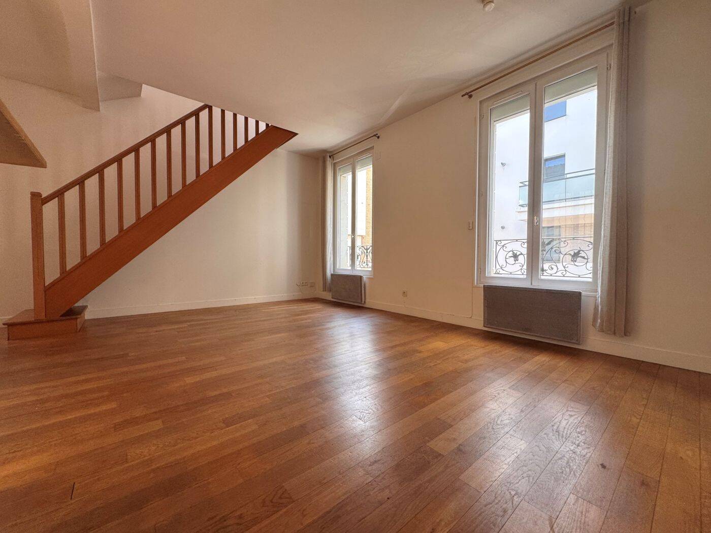 3 pièces 55 m² · à Colombes · 54,6 m² · 1 250 €