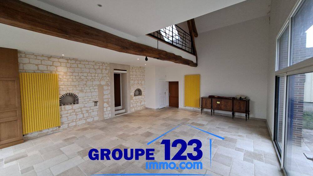 Maison 7 pièces 227 m² · à Montholon · 227 m² · 264 900 €