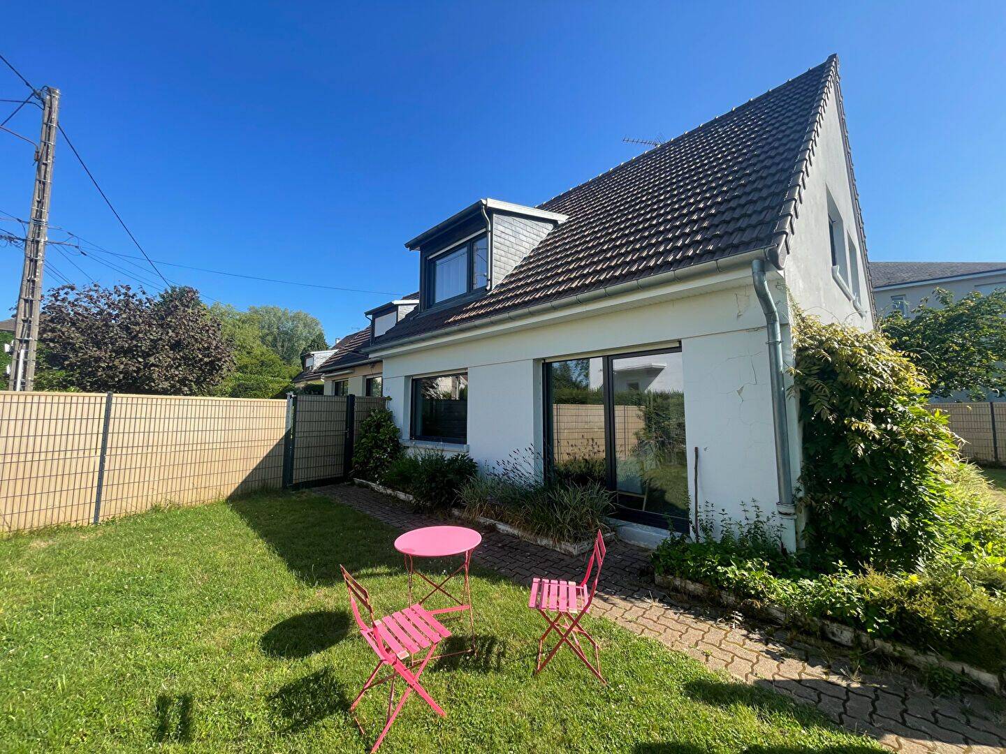 Maison 6 pièces 126 m² · à Charleville-Mézières · 125,9 m² · 1 045 €