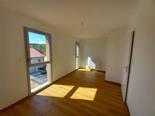 Duplex à louer - Première occupation 1 264 € 4 pièces 3 chambres 97 m² RDC Vaugneray 69670
