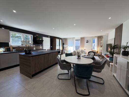 Duplex à vendre 340 000 € 4 pièces 3 chambres 86,8 m² Étage 1/2 Saint-Jeoire-Prieuré 73190