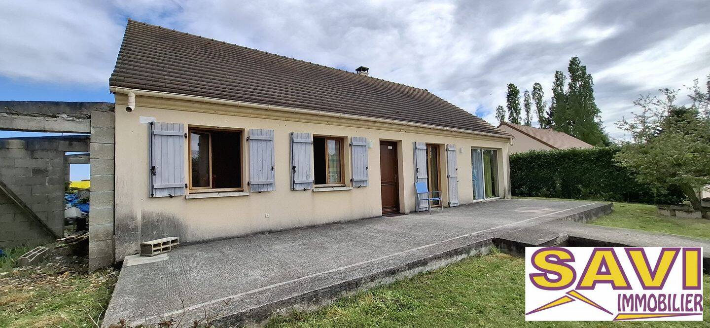 Maison 5 pièces 97 m² · à Ferrières-en-Gâtinais · 97 m² · 135 000 €