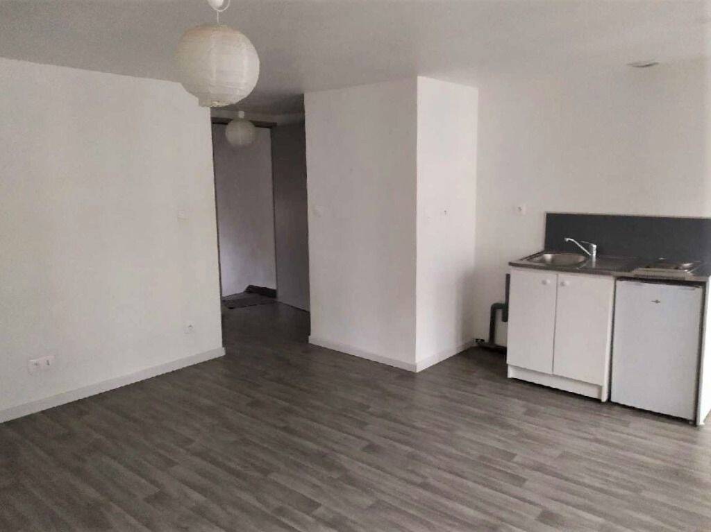 Appartement 3 pièces 47 m² · à Lille · 47 m² · 723 €