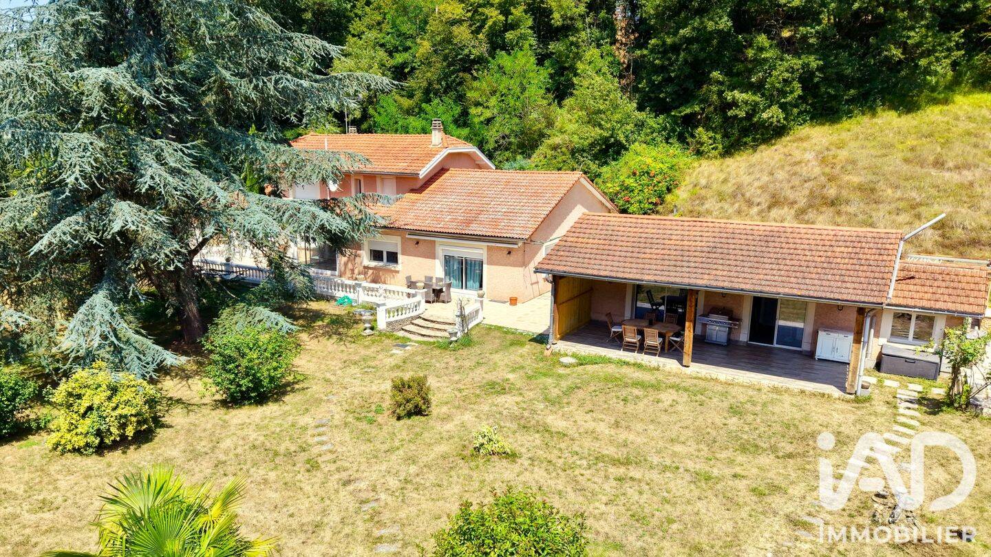 Maison 6 pièces 200 m² · à Saint-Georges-d'Espéranche · 200 m² · 685 000 €