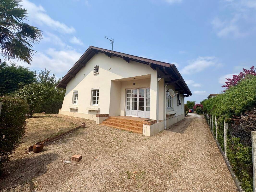 Maison 4 pièces 95 m² · à Tosse · 95 m² · 392 000 €