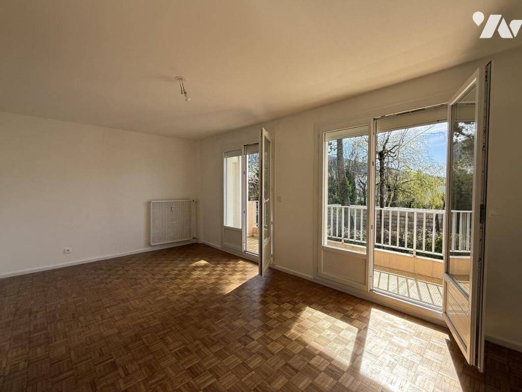 Appartement 4 pièces 80 m² · à Oyonnax · 80,4 m² · 130 000 €