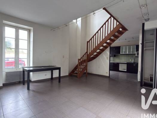 Appartement à vendre 96 000 € 3 pièces 2 chambres 75 m² RDC/1 Ouest Luçon 85400