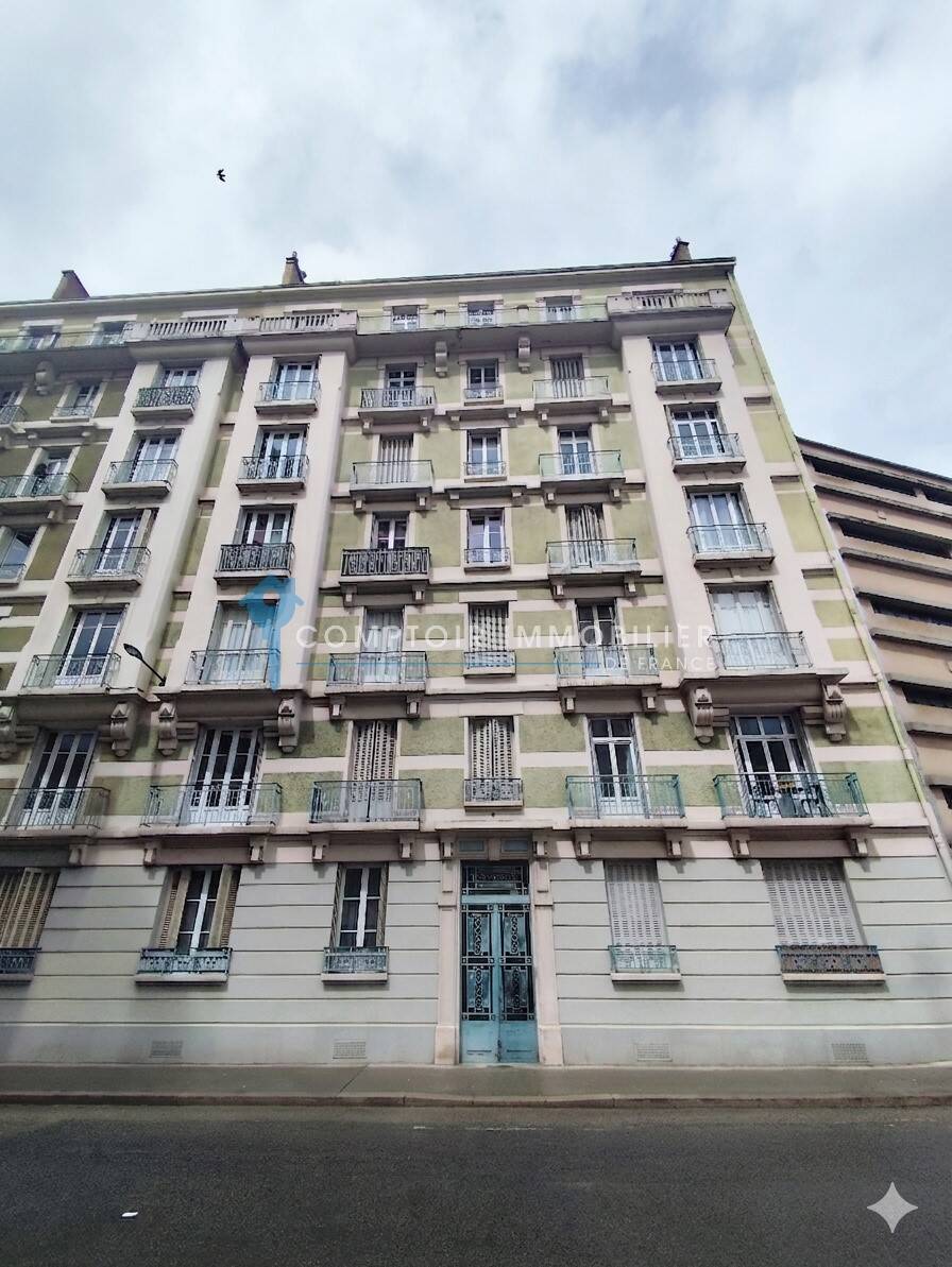 Appartement 2 pièces 64 m² · à Grenoble · 64 m² · 139 000 €