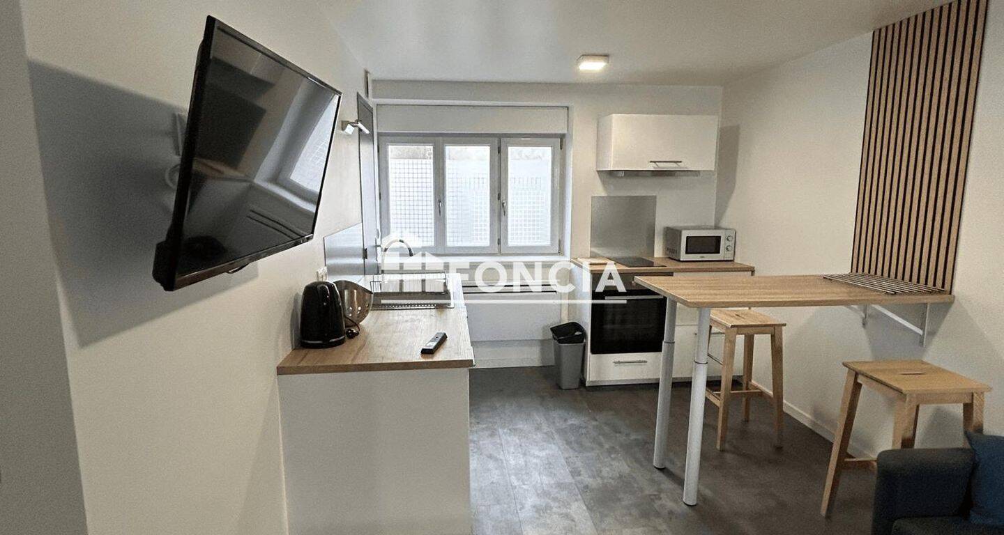 Appartement 1 pièce 30 m² · à Riom · 30,2 m² · 555 €