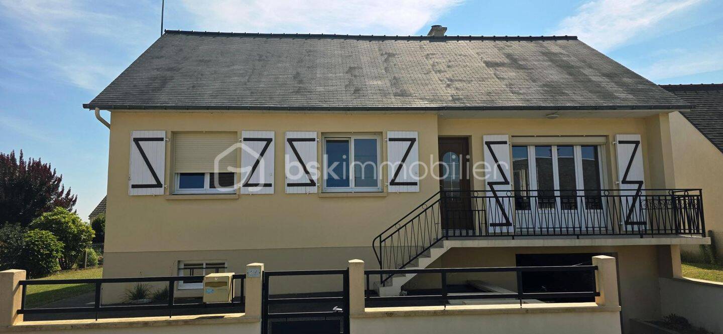 Maison 6 pièces 100 m² · à Saint-Hilaire-du-Harcouët · 100,3 m² · 208 500 €