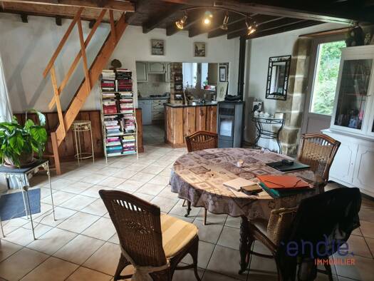 Maison à vendre 160 000 € 3 pièces 2 chambres 82 m² 3 136 m² de terrain Buxières-les-Mines 03440