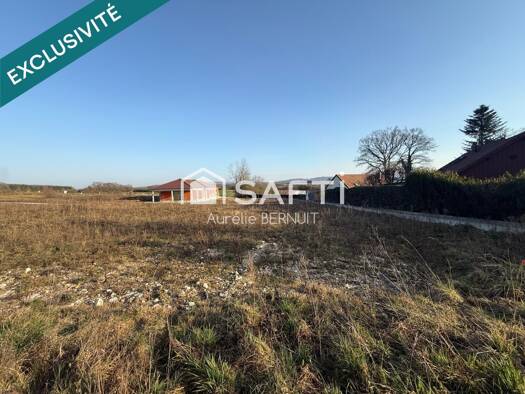 Terrain constructible viabilisé à vendre 105 000 € 774 m² de terrain Gennes 25660