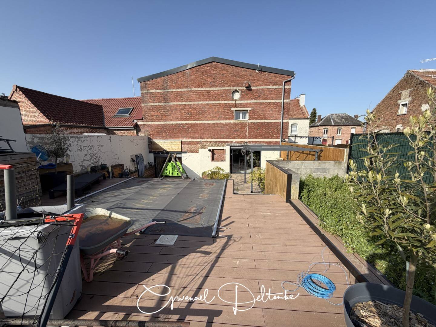 Maison 6 pièces 286 m² · à Brebières · 286 m² · 374 000 €