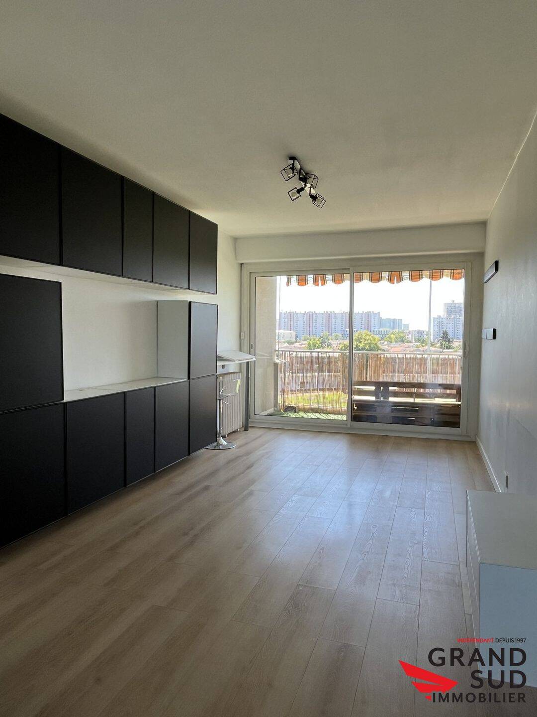 3 pièces 58 m² · à Le Bouscat · 58 m² · 990 €