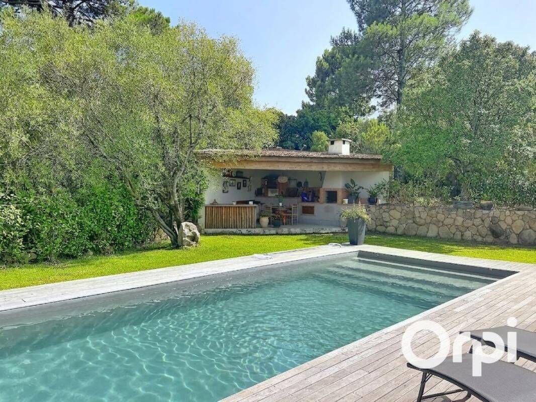 Maison 4 pièces 170 m² · à Zonza · 170 m² · 787 500 €