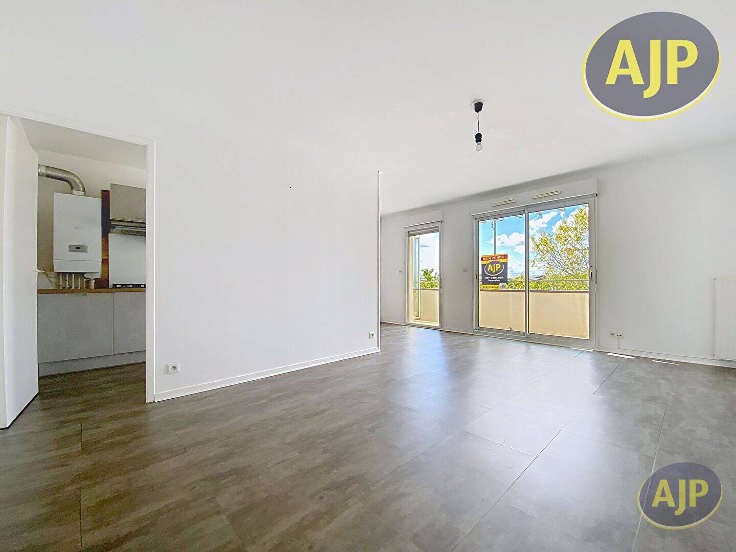 Appartement 4 pièces 77 m² · à Carquefou · 76,7 m² · 295 400 €