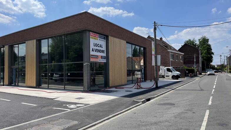 Local commercial à louer 6 250 € 396 m² de surface de vente Résidence-Poste-Annappes Villeneuve d'Ascq 59650