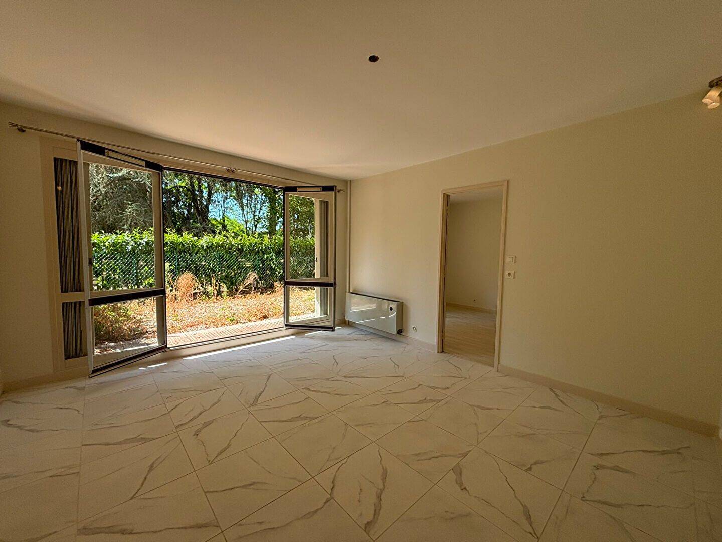 Appartement 3 pièces 73 m² · à Sens · 72,8 m² · 905 €