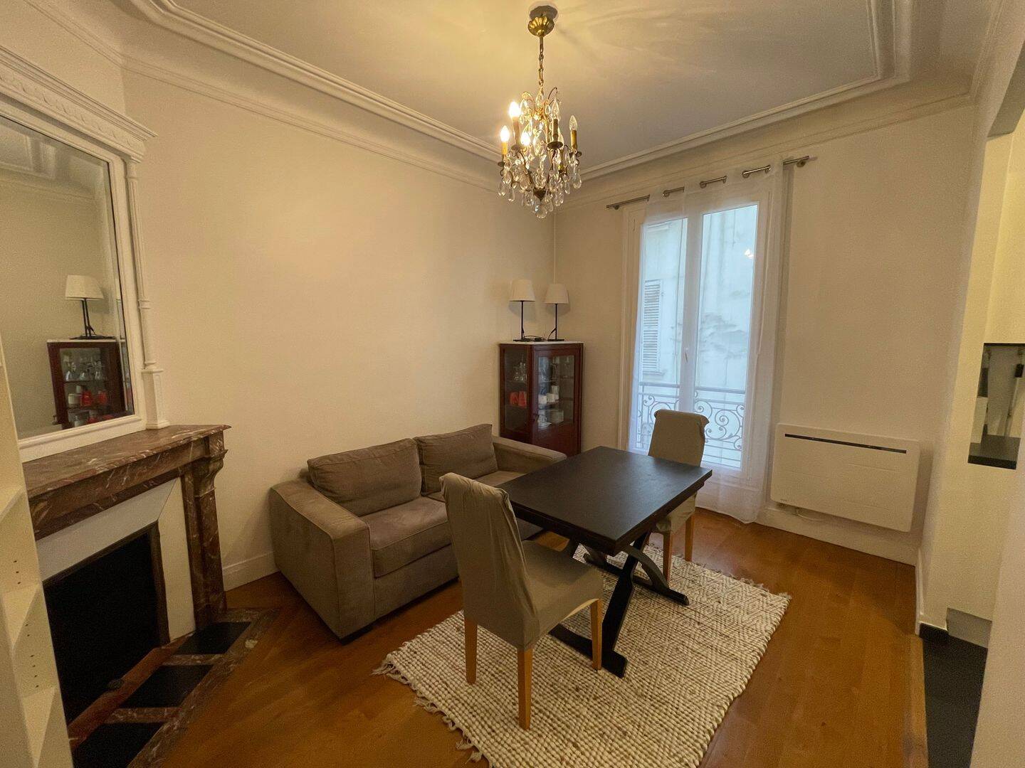 Appartement 2 pièces 40 m² · à Paris 15ème Arrondissement · 40 m² · 1 350 €/mois