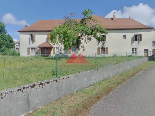 Maison à vendre 172 000 € 8 pièces 5 chambres 223 m² 1 658 m² de terrain Valempoulières 39300