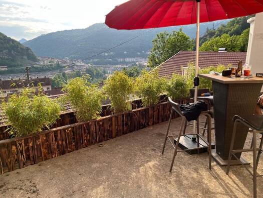 Maison à vendre 314 000 € 11 pièces 4 chambres 150 m² 150 m² de terrain Centre Ville Sud Saint-Claude 39200