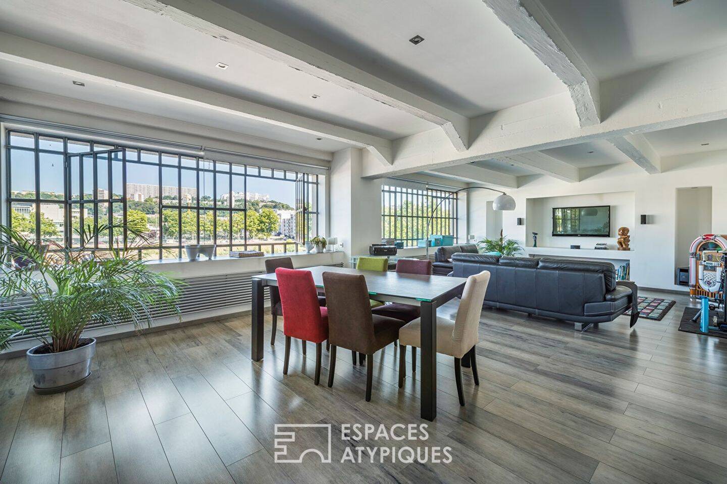 Appartement 4 pièces 125 m² · à Lyon 4ème Arrondissement · 125 m² · 2 400 €