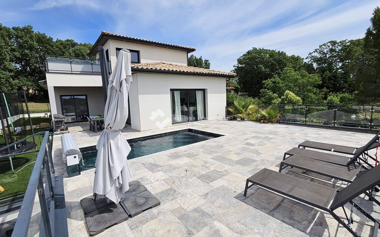 Maison 5 pièces 125 m² · à Mons · 124,8 m² · 399 000 €
